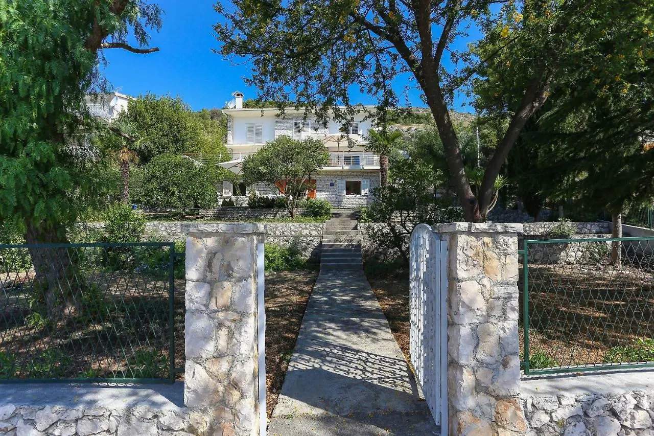 Secret Garden Barada Beach Apartment Trogir Croatia