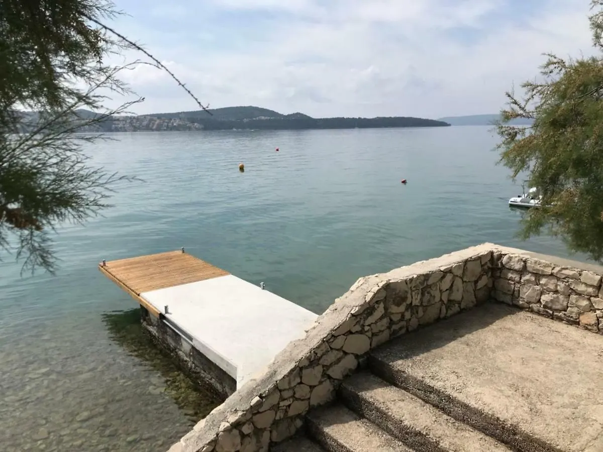 Secret Garden Barada Beach Apartment Trogir 0*,  Croatia